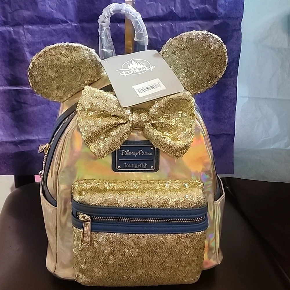 Nwt Disney Loungefly Mickey/Minnie Holographic Backpack